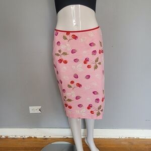 Noticeable Pink Berry Print Skirt, VGUC, Size 2